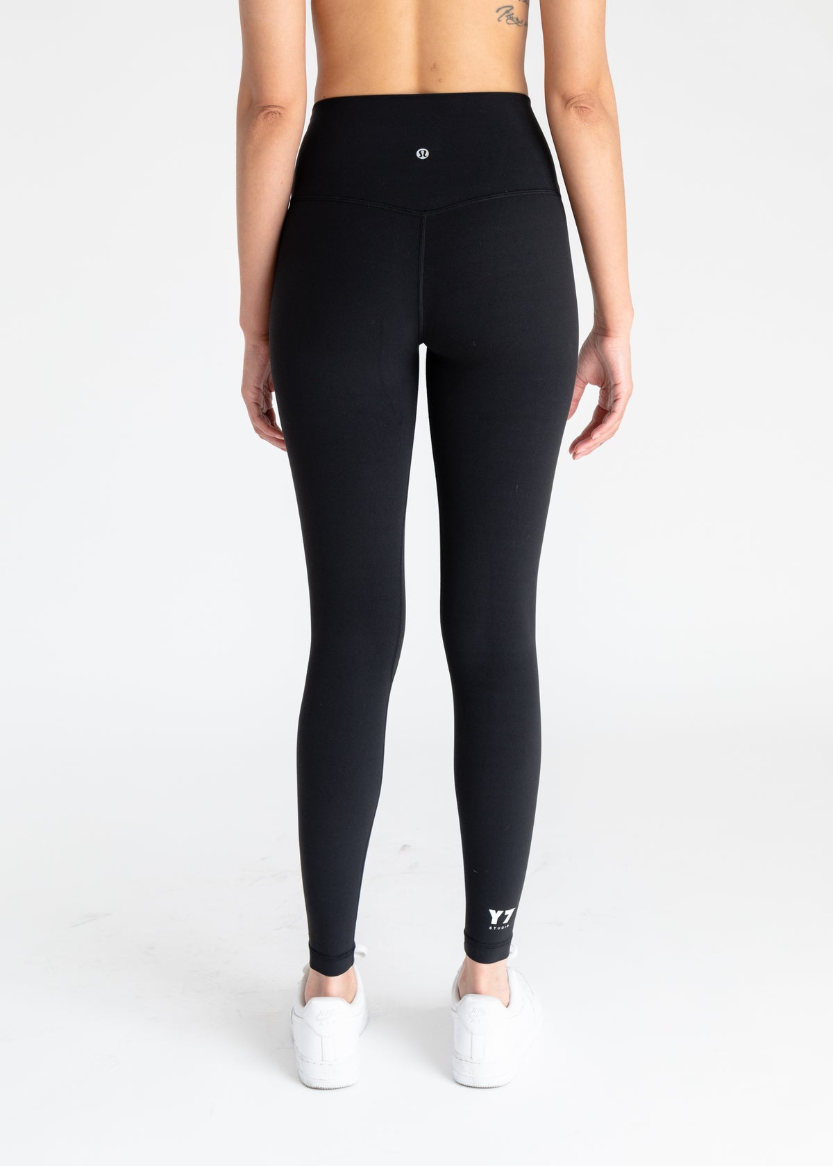 Lululemon Black & Gray Yoga Pants Full Length Leggings Size 4 - $21 (77%  Off Retail) - From Allison