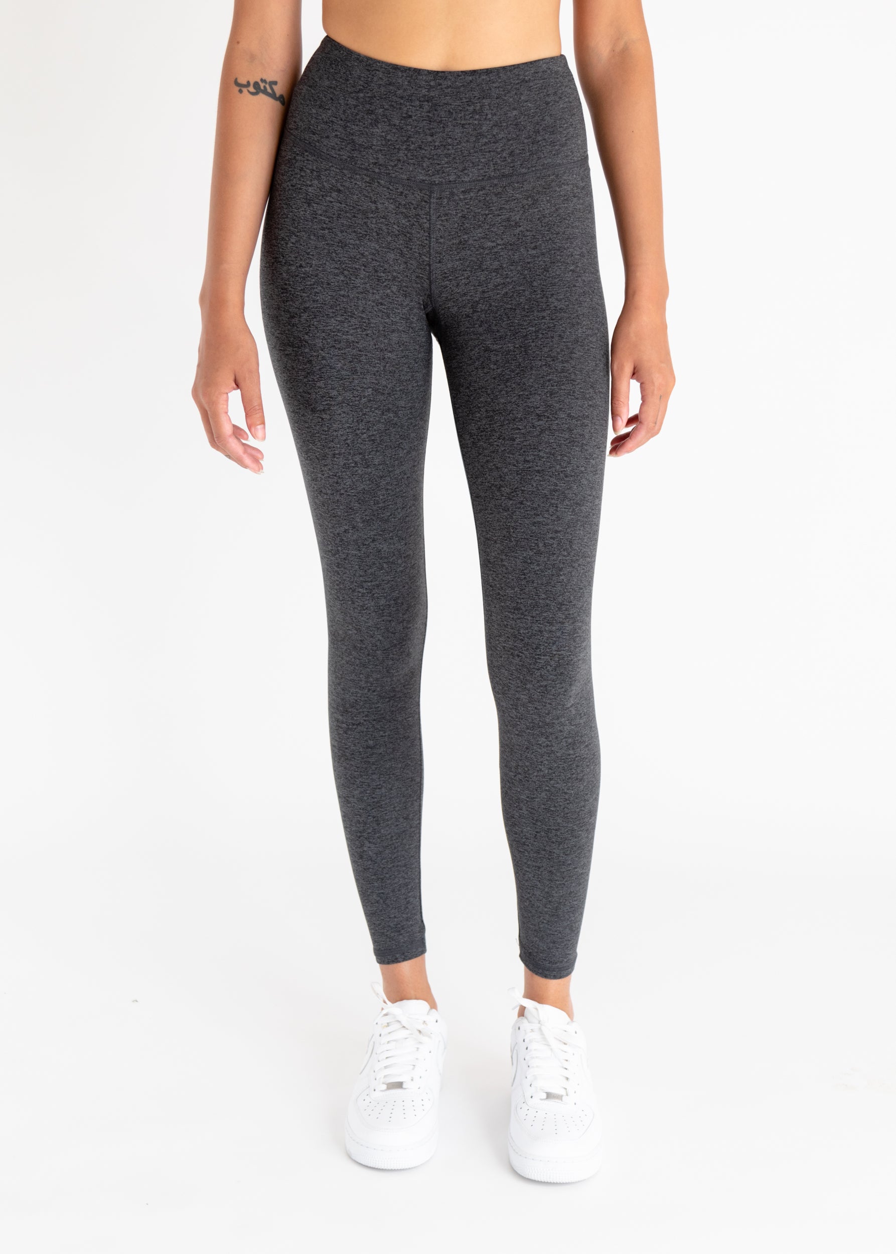LegEnd Essential 7/8 Leggings High Waisted Yoga Pants - Move Freely with  Buttery Softness and Streamlined Contours, Black/Blue Gray, Small :  : Clothing, Shoes & Accessories